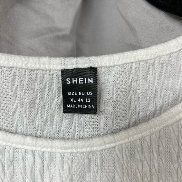 SHEIN Crop Top - Picture 3 of 3